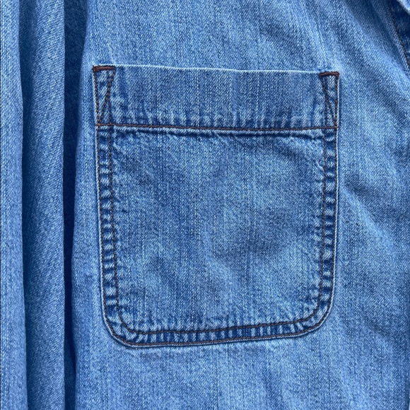 Vintage Levi's Men’s Classic Blue Denim Shirt Size: 2XL - Picture 9 of 12